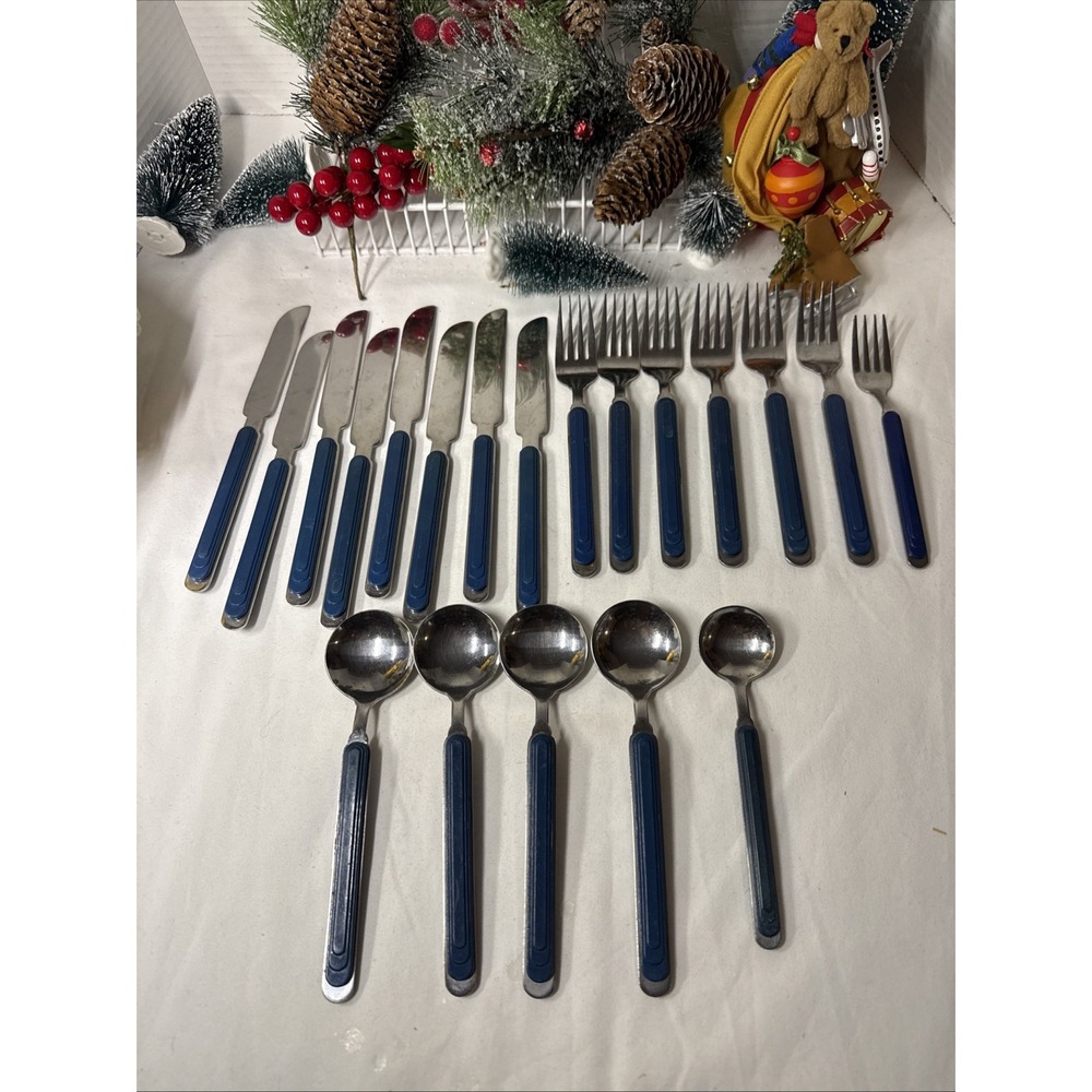 Crown Corning Stainless Korea Blue Ribbed Plastic Handles 20 Piece. Vintage